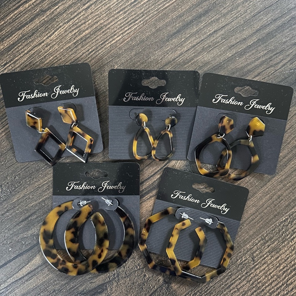 Tortoise Shell Hoop Earrings Set
